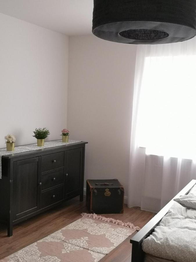 Vadoka Haz Apartment เออริเซนต์เปแตร์ ภายนอก รูปภาพ